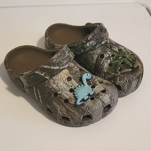 Camo toddler crocs